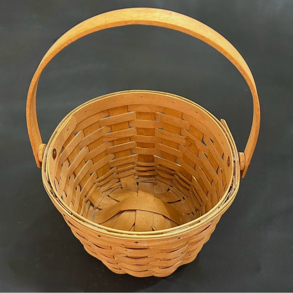 Longaberger 1995 Classic Handwoven Basket Round 6 inch w/Adjustable‎ Handle Used
